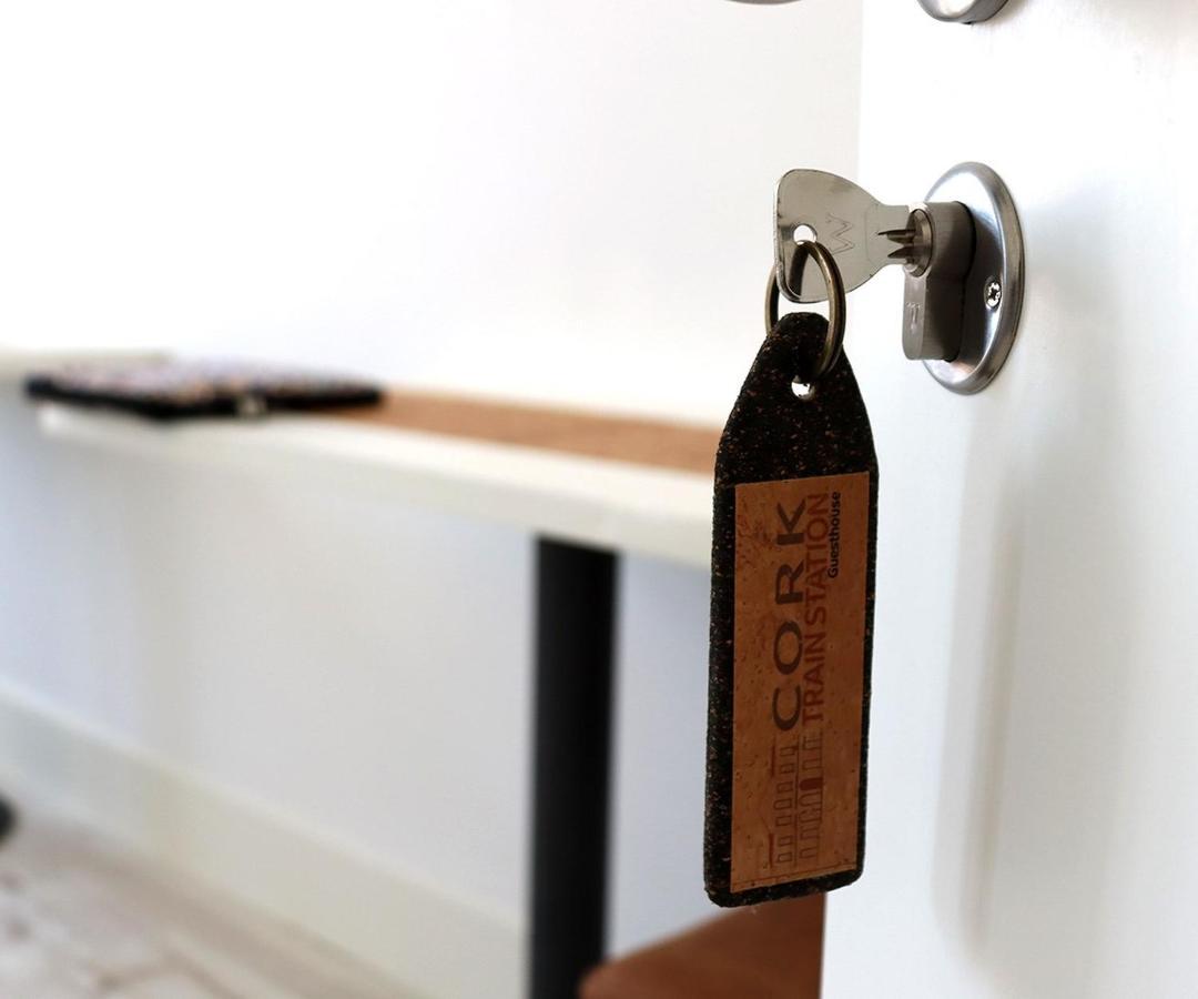 Cork Train Station Guesthouse Esmoriz Ngoại thất bức ảnh